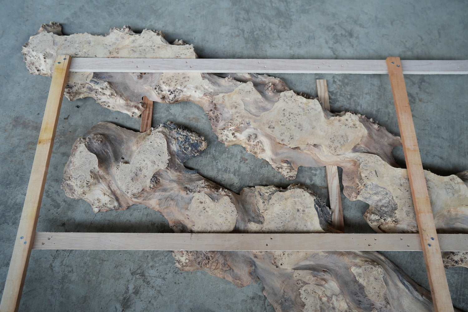 ポプラ一枚板 レジンテーブル