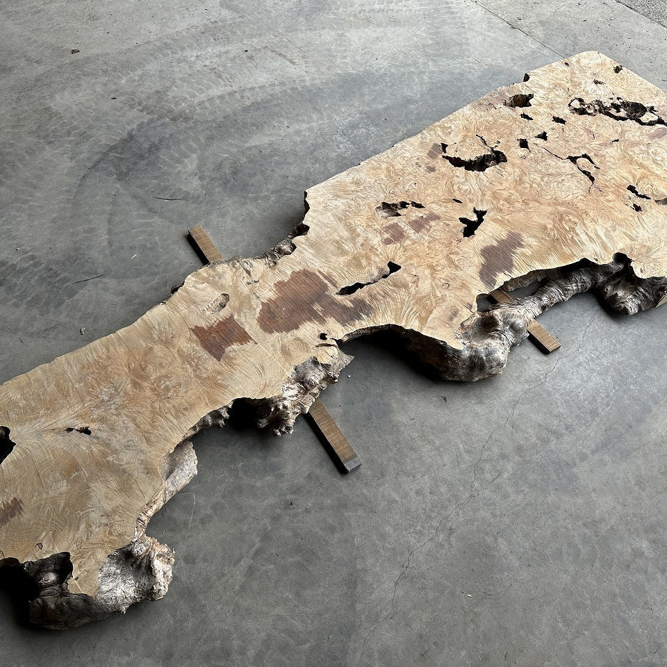 メープル一枚板 レジンテーブル